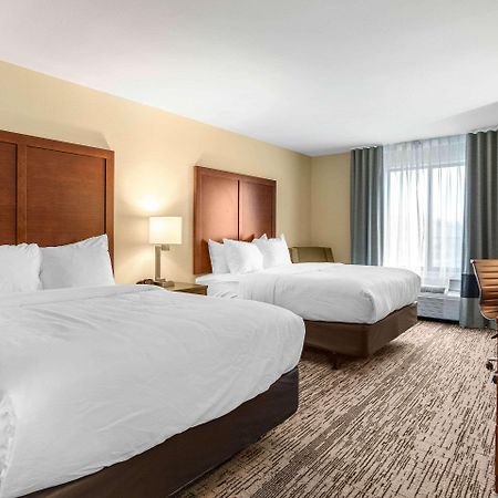 Comfort Inn & Suites Ames Near Isu Campus Екстериор снимка